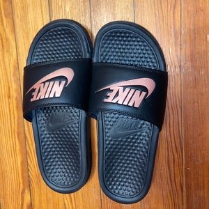 Wmns benasai slides